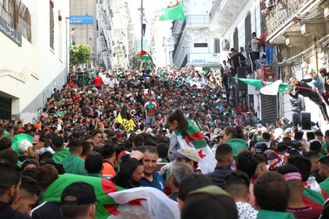 Journée de manifestations anti-pouvoir à Alger, le 26 avril 2019