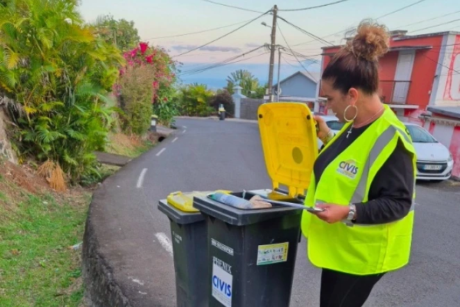 Les Avirons : 113 bacs jaunes contrôlés par la Civis