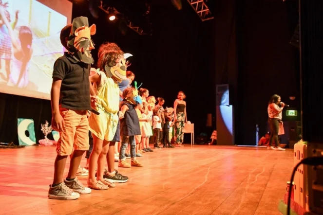  Le Port : les enfants font leur show de fin de vacances 