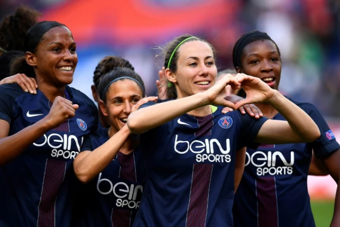 Les joueuses du PSG victorieuses du FC Barcelone avec notamment un but de Sabrina Delannoy, le 29 avril 2017 au Parc des Princes