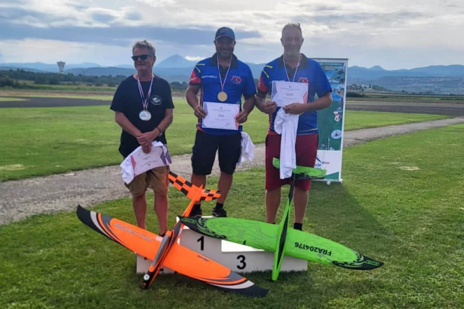 Saint-Pierre : De l'or et du bronze pour Mathieu Dubard et Jean Philippe Mirouse en aéromodélisme