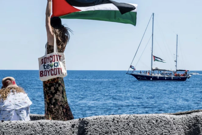 Départ du Madleen pour Gaza, le 01 juin 2025 à Catane, Italie. L'activiste suédoise Greta Thunberg fait partie des personnes qui tenteront de se rendre à Gaza à bord d'un bateau organisé par la Coalition de la flottille de la liberté (FFC), dans le but de briser le blocus israélien du territoire palestinien. 