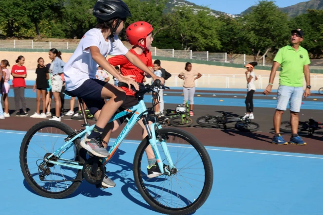 Saint-Denis : après la natation, place au vélo