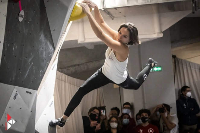Oriane Bertone coupe de France Paris bloc escalade