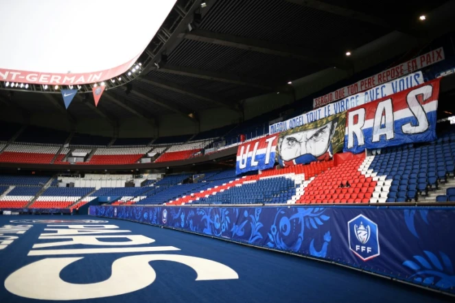 Les tribunes vides du Parc des Princes à Paris, le 17 mars 2021 avant PSG-Lille en Coupe de France