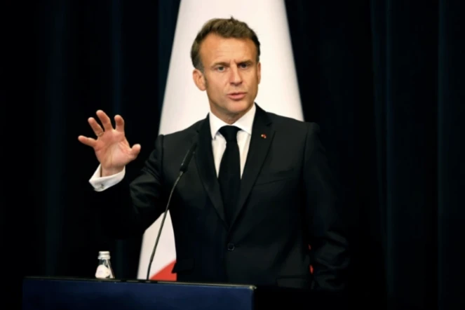 Le président de la République Emmanuel Macron à Tirana, en Albanie, le 17 mai 2025 ( AFP / Ludovic MARIN )