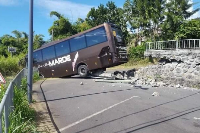 Un bus accidenté à la Confiance : les freins auraient lâché