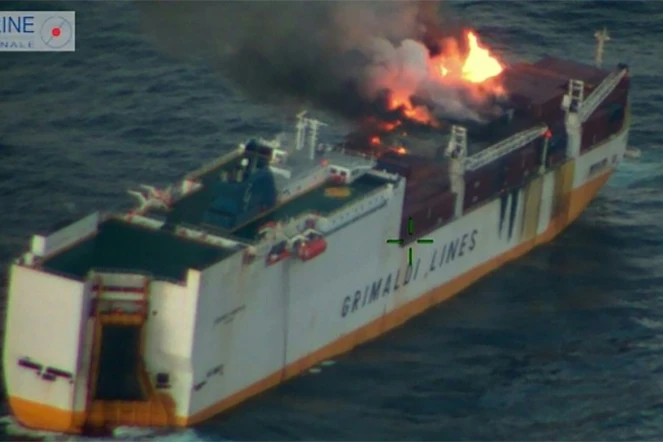Incendie sur le navire italien "Grande America" 