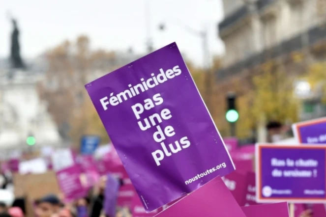 Uen manifestation contre les violences sexuelles et sexistes organisée par le collectif #Noustoutes, à Paris, le 20 novembre 2021 ( AFP / Alain JOCARD )