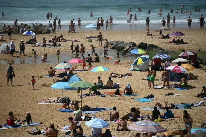 Sur la plage de Lacanau, en Gironde, le 30 mai 2025