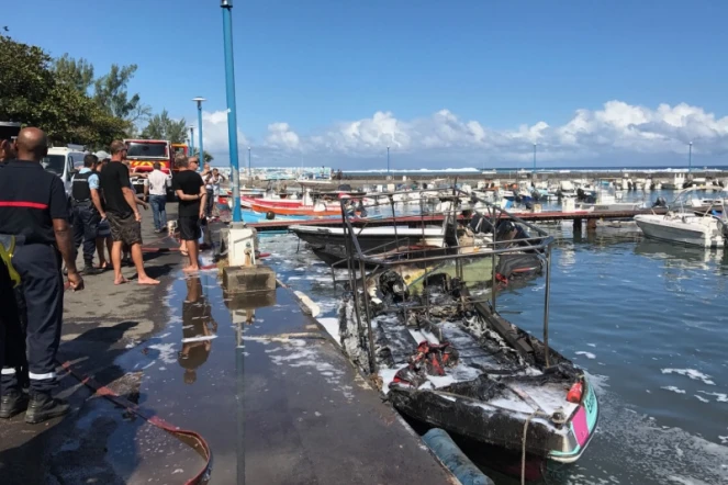 feu port de saint-leu