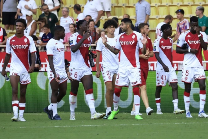 Les Monégasques se congratulent après leur égalisation en fin de match, par Breel Embolo, face à Rennes, le 13 août 2022, au stade Louis-II