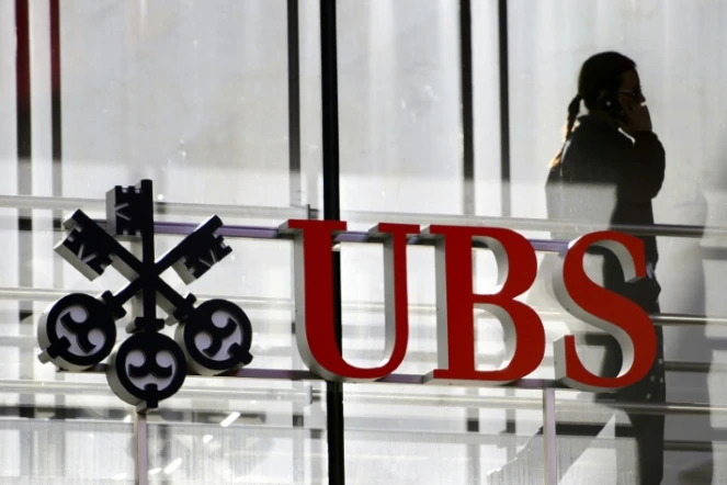 Le groupe suisse UBS, poids lourd mondial de la gestion de fortune, a été renvoyé devant le tribunal correctionnel, ouvrant la voie au premier procès en France d'une banque pour une fraude fiscale d'une telle ampleur.