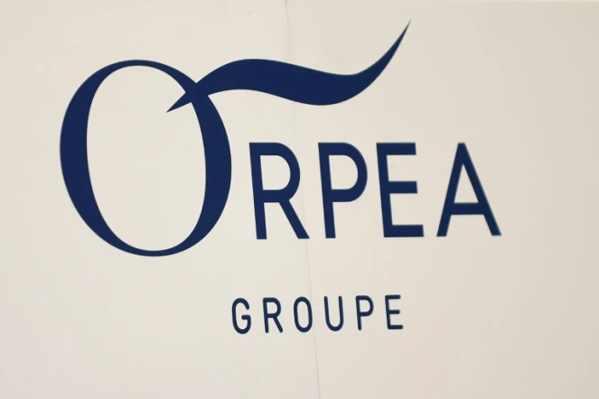 Un logo d'Orpea, lors de l'assemblée générale du groupe à Paris, le 28 juillet 2022