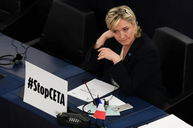 Marine Le Pen, au Parlement européen, le 15 février 2017 à Strasbourg