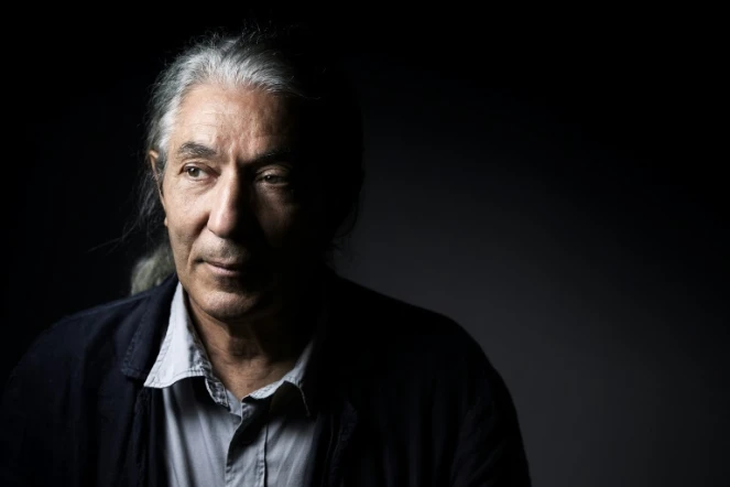 L'écrivain franco-algérien Boualem Sansal pose à Paris le 4 septembre 2015