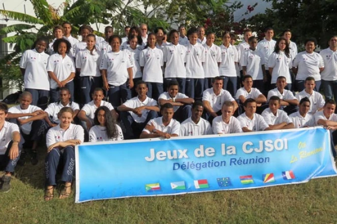 Dimanche 24 juin 2012 - Présentation de la délégation réunionnaise aux jeux de la Commission de la jeunesse et des sports de l'océan Indien (photo D.R)