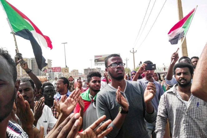 Des Soudanais manifestent le 18 juillet 2019, à Khartoum, en "hommage" aux manifestants tués dans la répression du mouvement de contestation