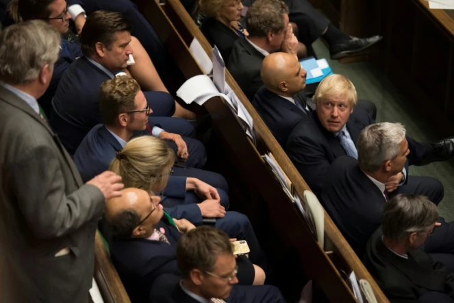 Le Premier ministre britannique Boris Johnson (d) à la Chambre des Communes, le 4 septembre 2019 à Londres
