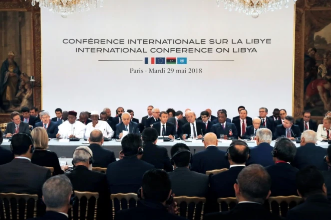 Emmanuel Macron réunit les principaux acteurs du conflit libyen à l'Elysée à Paris, le 29 mai 2018