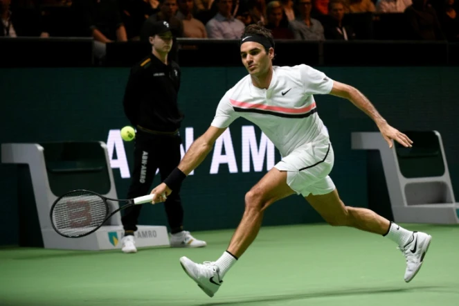 Roger Federer face au Néerlandais Robin Haase en quart de finale du tournoi de Rotterdam, le 16 février 2018 