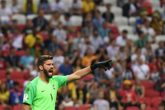Le gardien de but du Brésil Alisson contre la Belgique en quart de finale du Mondial, le 6 juillet 2018 à Kazan