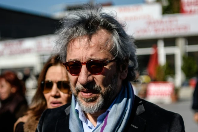 Le journaliste Can Dündar, arrivant au tribunal à Istanbul, le 22 avril 2016