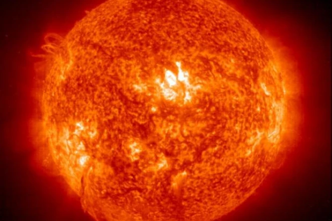   Le fait que la Terre atteigne le point de son orbite le plus éloigné du Soleil n'impacte ni la température terrestre, ni la santé humaine