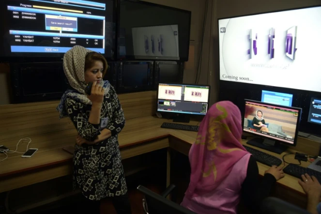 Des Afghanes travaillent à "TV-Zan", "La télé des femmes", le 24 mai 2017 à Kaboul