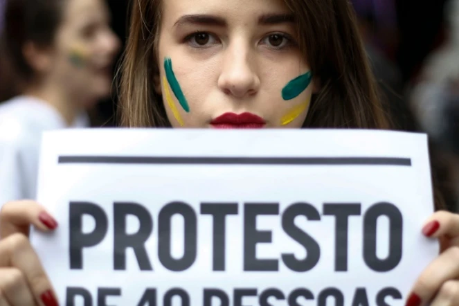 Une manifestante proteste contre le président brésilien Michel Temer à Sao Paulo, le 4 septembre 2016