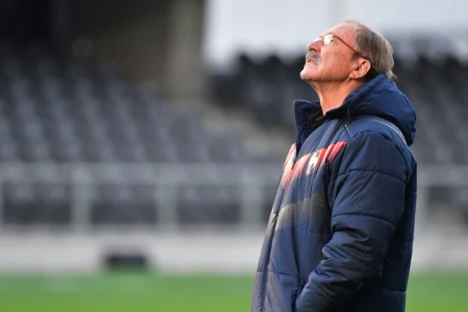 Le sélectionneur du XV de France Jacques Brunel lors du "Captain's Run" au stade de Dunedin, le 22 juin 2018 