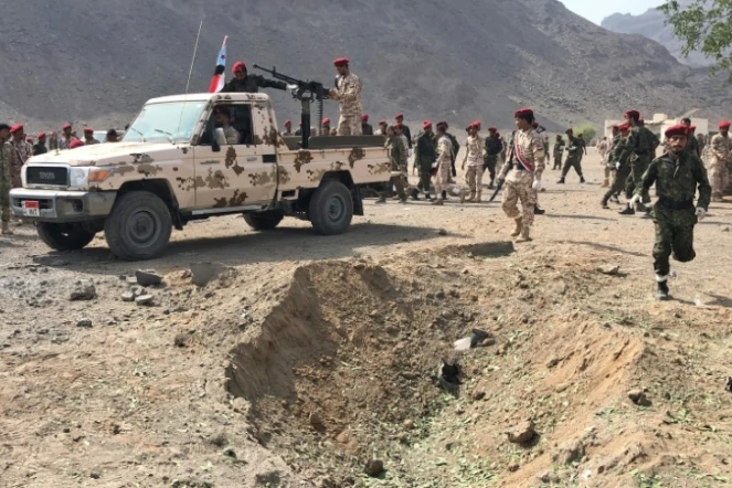 Les forces de l'ordre yéménites dans une caserne près d'Aden (Yémen) après une attaque revendiquée par les rebelles Houthis, le 1er août 2019