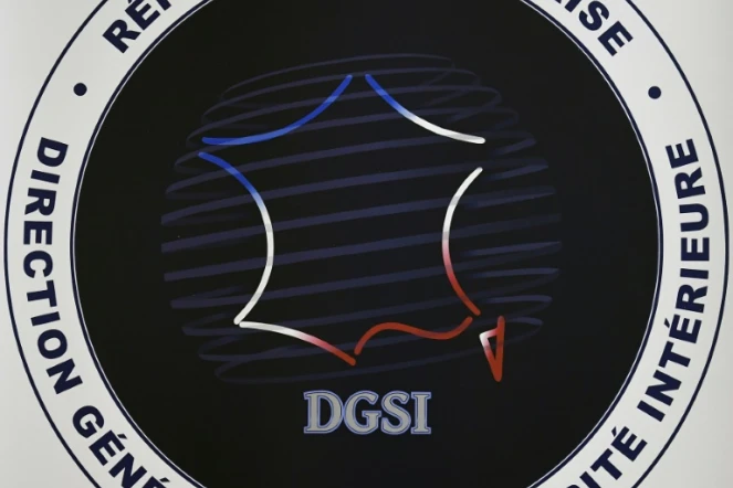 Le logo de la DGSI pris en photo au siège de la Direction générale de la Sécurité interieure à Levallois-Perret (Hauts-de-Seine) le 8 septembre 2017