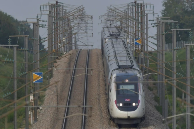 Un TGV de la SNCF sur la ligne Paris-Bordeaux, le 31 août 2024