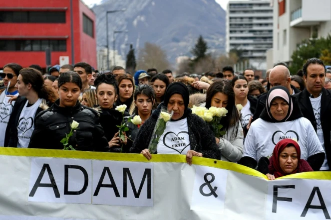 Une marche en hommage à Adam Soli and Fatih Karakuss, à Grenoble le 6 mars 2019