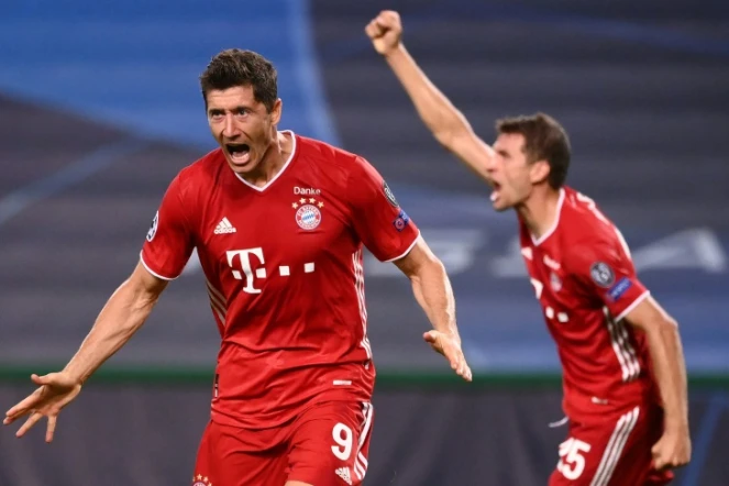 Le buteur Robert Lewandowski clot le large succès du Bayern Munich contre Lyon en demi-finale de la Ligue des champions, le 19 août 2020 à Lisbonne