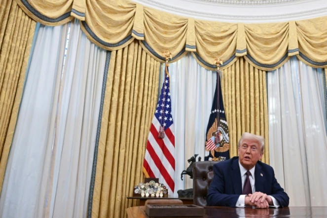 Le président américain Donald Trump dans le Bureau ovale, à la Maison Blanche, le 23 janvier 2025