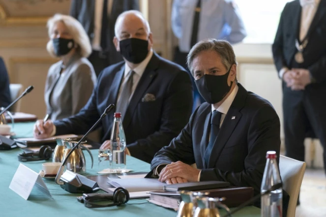 Le secrétaire d'Etat américain Antony Blinken, lors d'une réunion au Quai d'Orsay avec son homologue français Jean-Yves Le Drian, à Paris, le 5 octobre 2021