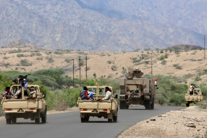 Heurts entre les forces gouvernementales et des militants chiites à Al-Karsh au Yémen, le 13 mai 2016