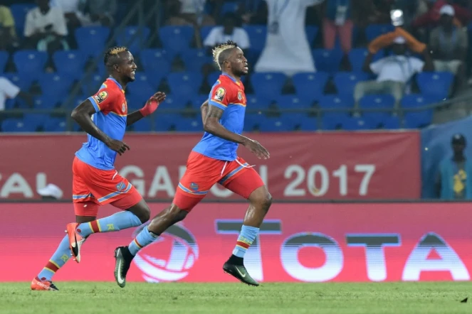 L'attaquant de la RD Congo Junior Kabananga (R) auteur de l'unique but face au Maroc lors de la CAN, le 16 janvier 2017 à Oyem