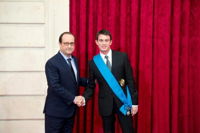 Qui François Hollande va-t-il nommer à Matignon pour succéder à Manuel Valls, auquel il a remis le 22 octobre 2014 les insignes de Grand Croix de l'Ordre national du Mérite"