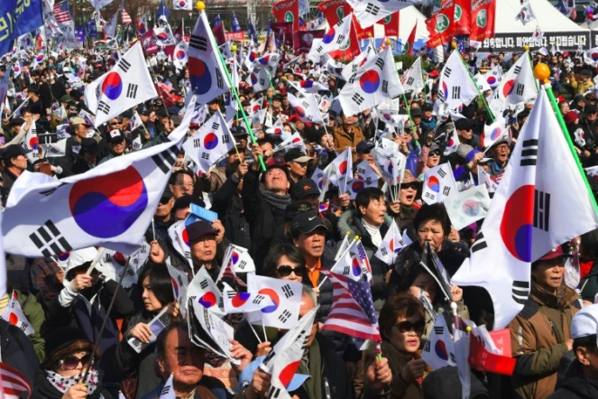 Des partisans de l'ancienne présidente sud-coréenne Park Geun-Hye rassemblés à Séoul, le 11 mars 2017