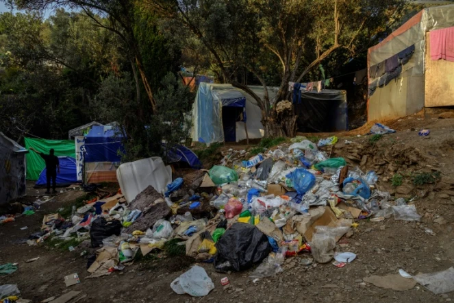 Photo prise aux abords du camp de migrants qui déborde, sur l'île grecque de Samos, le 12 novembre 2019
