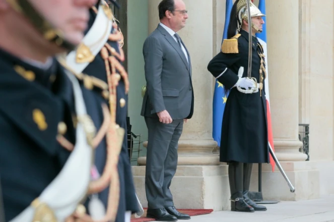 Le président de la République François Hollande, le 22 janvier 2016 sur le perron de l'Elysée