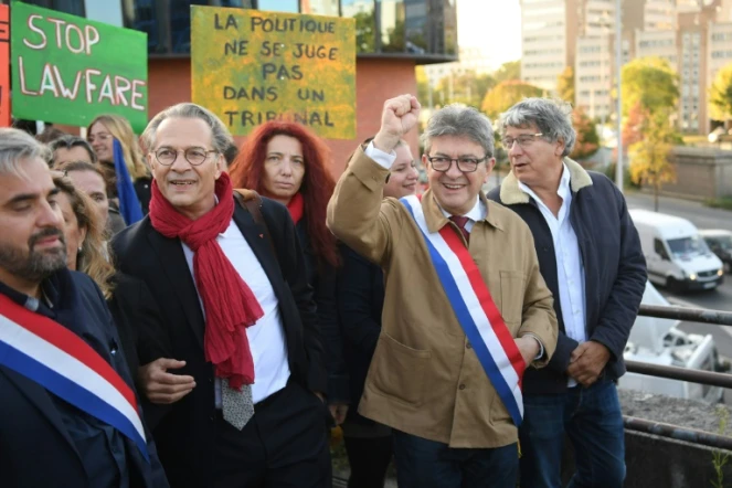 Arrivée de Jean-Luc Mélenchon et ses coprévenus le 19 septembre 2019 au tribunal de Bobigny