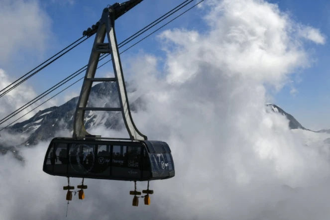 Une télécabine, qui transportait des ouvriers, s'est encastrée à grande vitesse mardi à son arrivée en gare dans la station de Val Thorens, en Savoie, faisant huit blessés dont deux graves