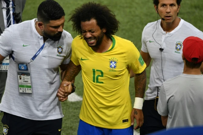 Le défenseur latéral gauche du Brésil Marcelo sort sur blessure lors du match contre la Serbie, le 27 juin 2018 à Moscou