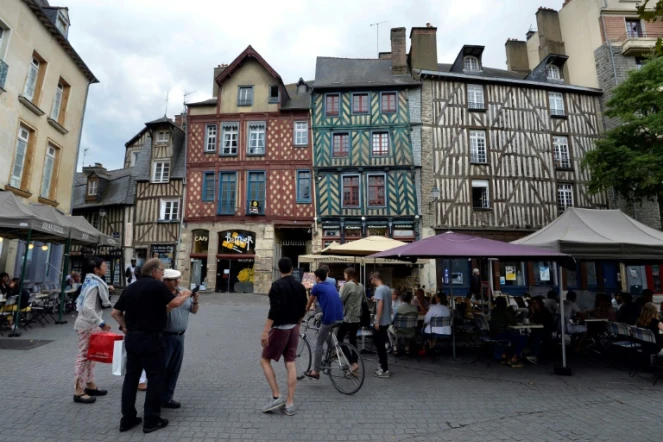 Rennes devient à partir du 1er janvier la première métropole en France à bannir les terrasses chauffées des bars et restaurants