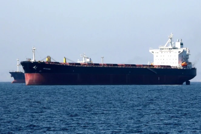 Dans cette photo prise le 30 avril 2019, un pétrolier est vu au large du port iranien de Bandar Abbas