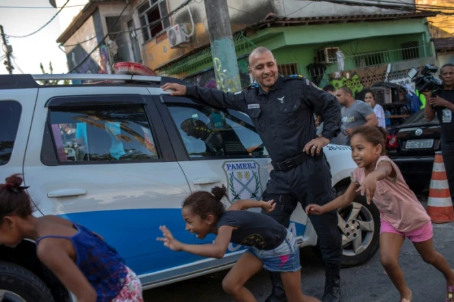 L'acteur Marcos Palmeira sur le tournage d'un film sur la  "pacification" des favelas, le 17 juillet 2018 dans la favela de Tavares Bastos à Rio 